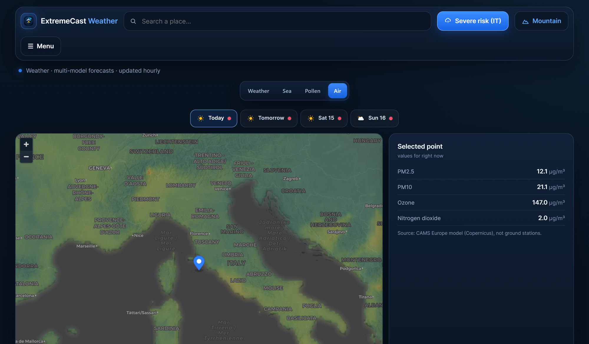 Air view on the ExtremeCast weather map: PM2.5 map with the panel showing PM2.5, PM10, ozone and nitrogen dioxide