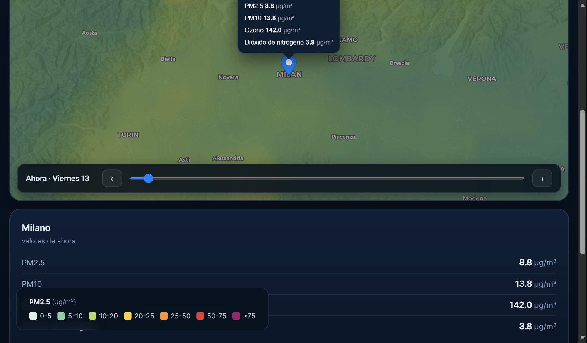 Vista Aire en el mapa del tiempo de ExtremeCast: mapa de PM2.5 con el panel mostrando PM2.5, PM10, ozono y dióxido de nitrógeno